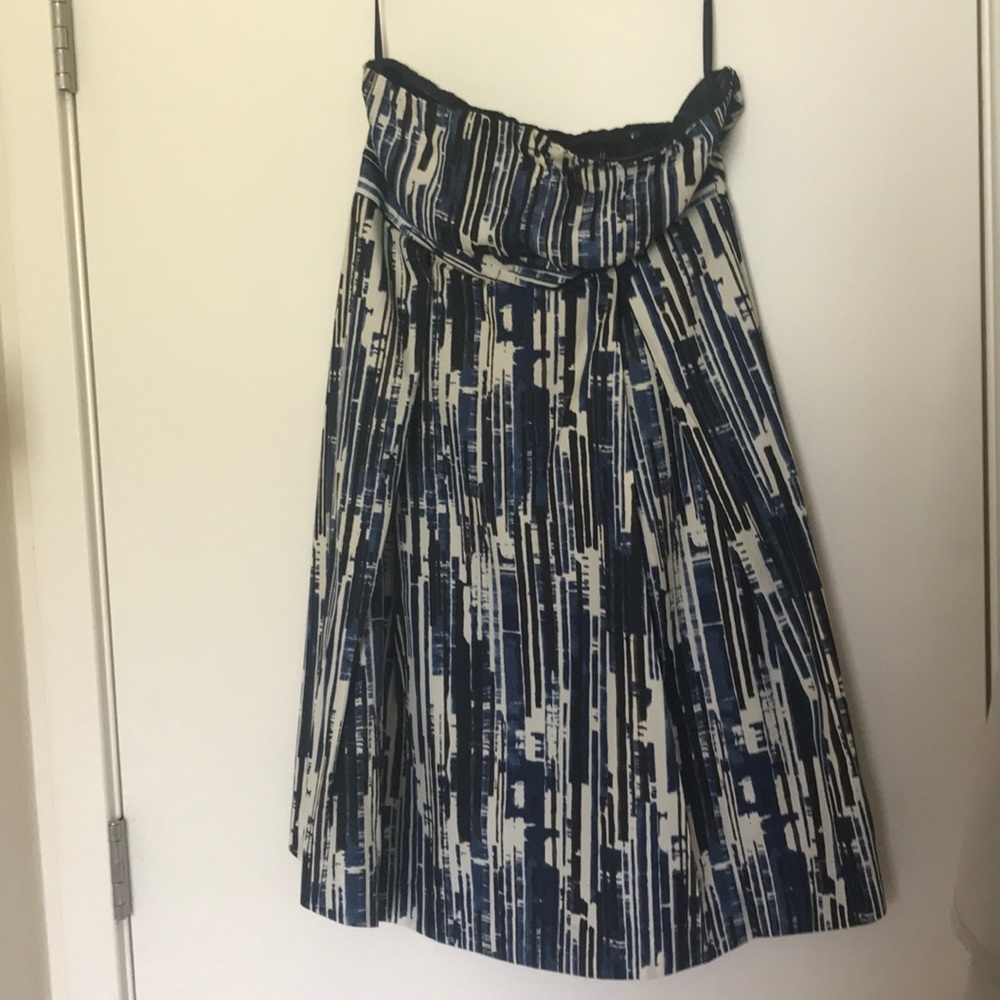 The Limited Strapless Brush-Print Dress 👗